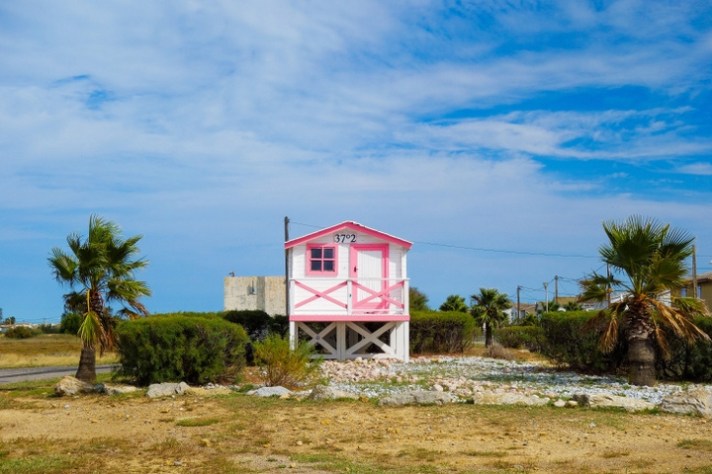 gruissan plage chalets