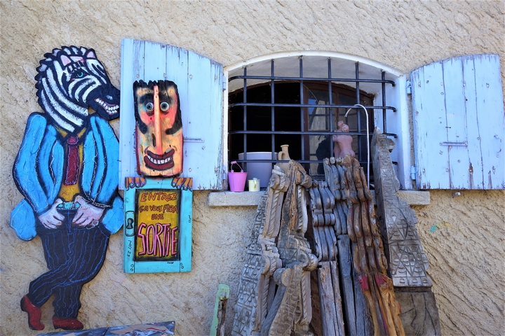 atelier de l'artiste Patrick Ségui Bages