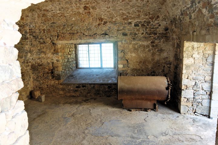 Four de stérilisation Spinalonga