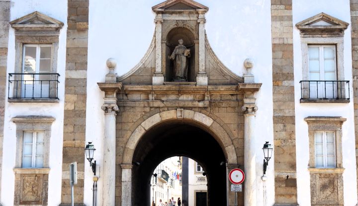 La porte Arco da Vila, Faro