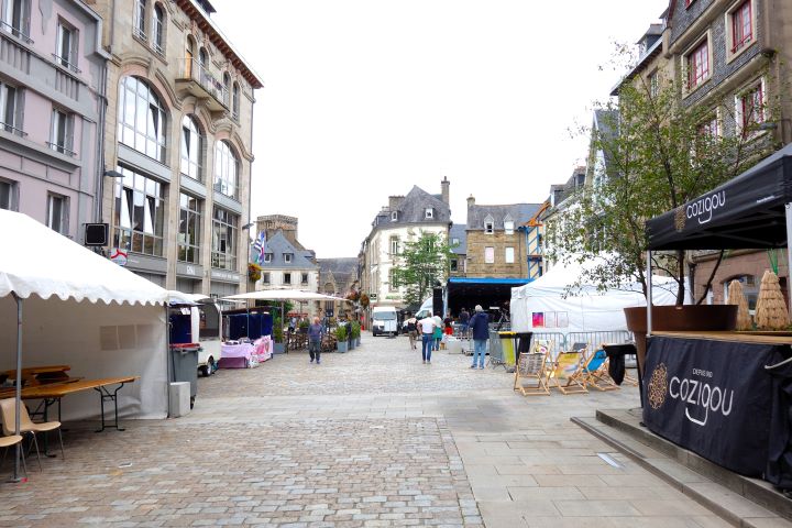 La place du Général Leclerc, Lannion