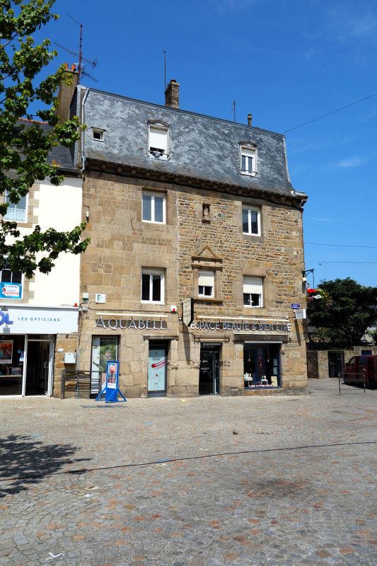 La Place du Martray, Paimpol