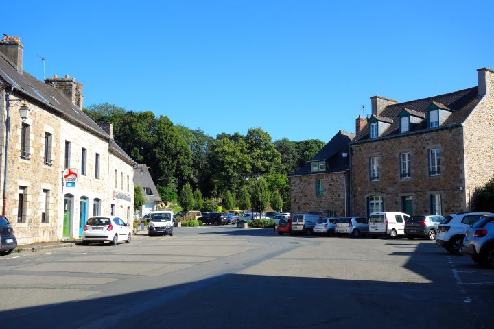La place Saint-Vincent, Châtelaudren