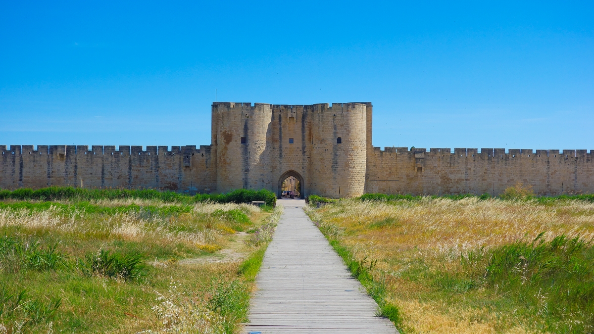 Que visiter à Aigues-Mortes, les 13 incontournables
