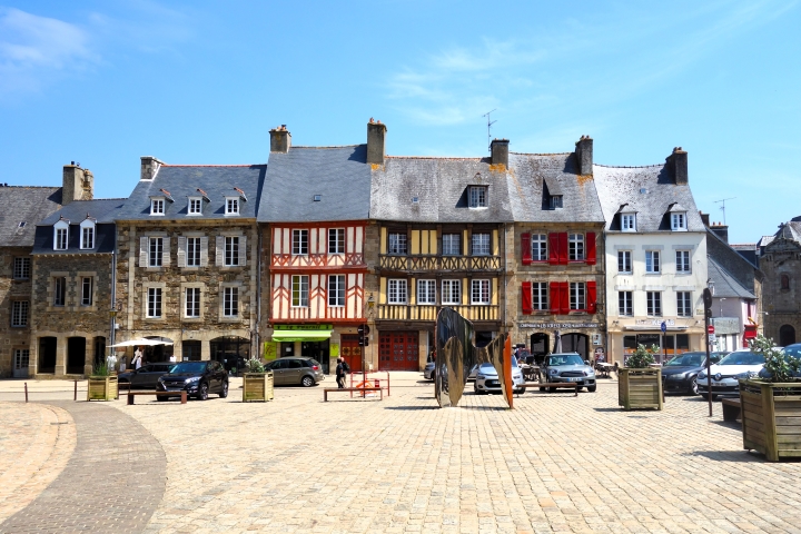 Les maisons à pans de bois, Place du Martray, Tréguier