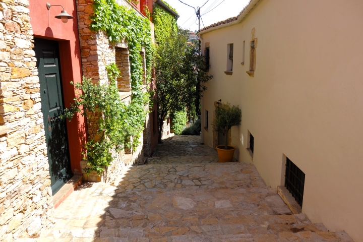 La rue du château, Begur