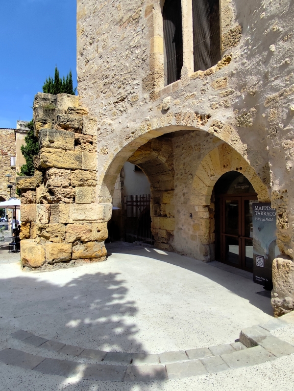 Le Forum provincial de Tarragone, plaça del Pallol