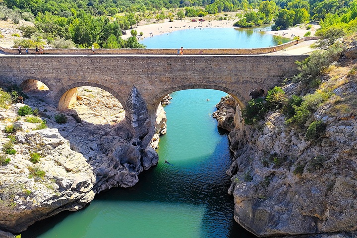 Pont du Diable sur les gorges de l’Hérault, site classé au patrimoine mondial de l’UNESCO