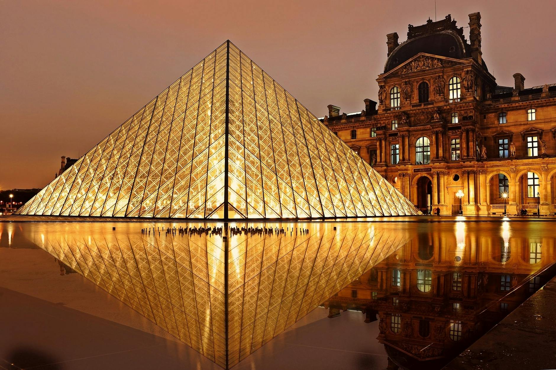 le Louvre Paris