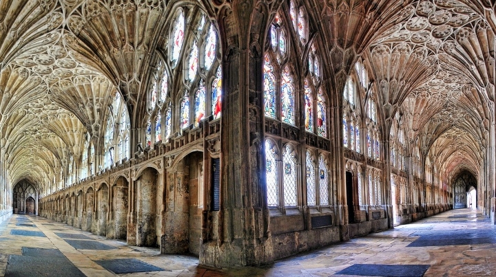 Cathédrale de Gloucester en Angleterre, décor des couloirs de Poudlard dans les films Harry Potter