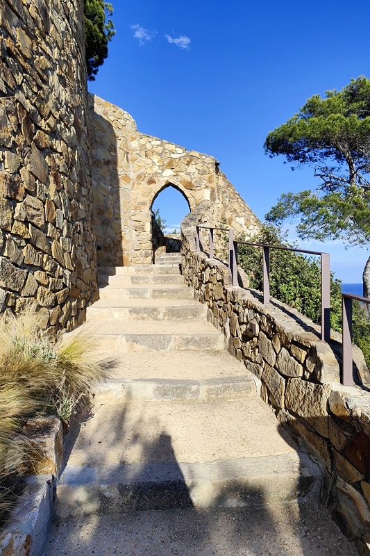 L'architecture médiévale du Castell d'en Plaja, symbole de Lloret de Mar