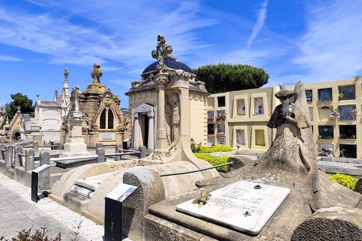 Le cimetière moderniste de Lloret de Mar, chef-d'œuvre d'art funéraire catalan du XIXe siècle