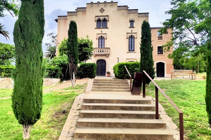 La Masia de Can Saragossa, ferme fortifiée du XIVe siècle, Lloret de Mar, Costa Brava