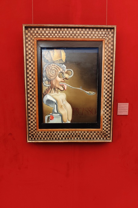 Théâtre-Musée Dalí