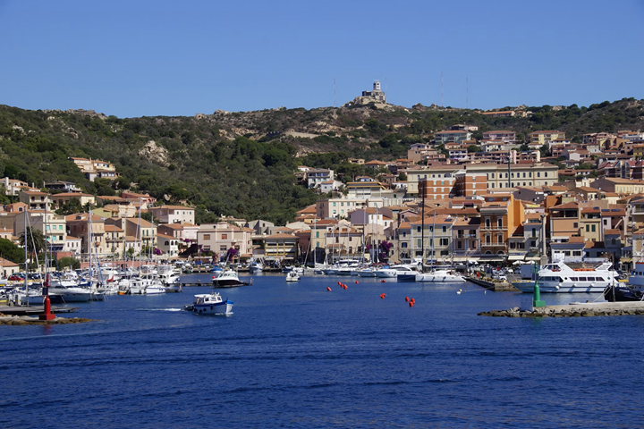La ville de La Maddalena Sardaigne